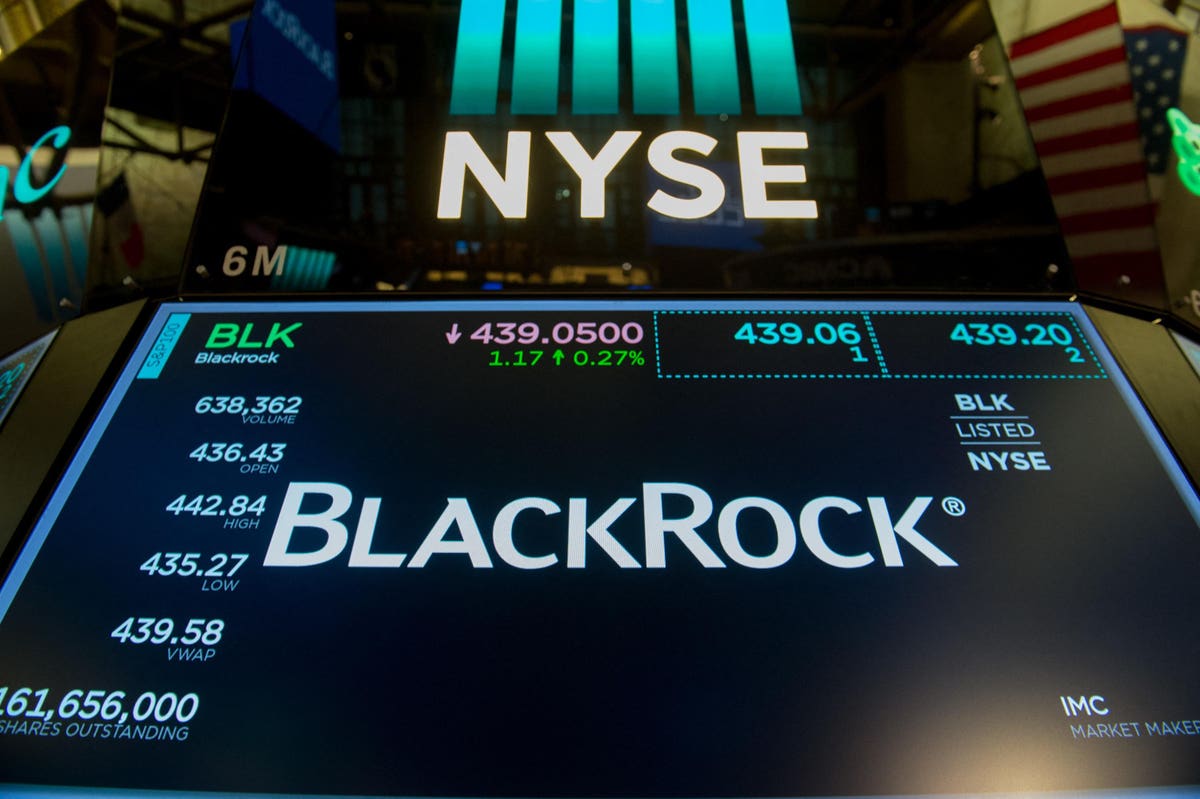 BlackRock Insider Primes Crypto For A Huge .7 Trillion Wall Street Earthquake That Could Be About To Hit The Price Of Bitcoin, Ethereum And XRP