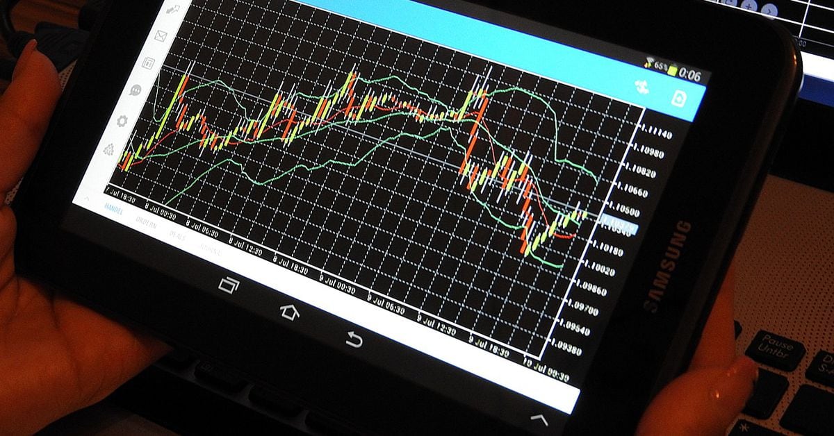 Altcoins and Bitcoin Shrug Off Mt. Gox’s Repayment Delays