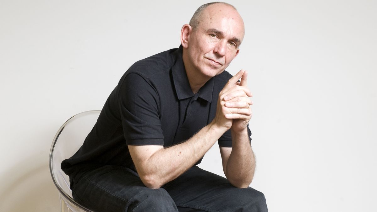 Peter Molyneux is ready to disappoint us again with his latest game, a blockchain-based business sim