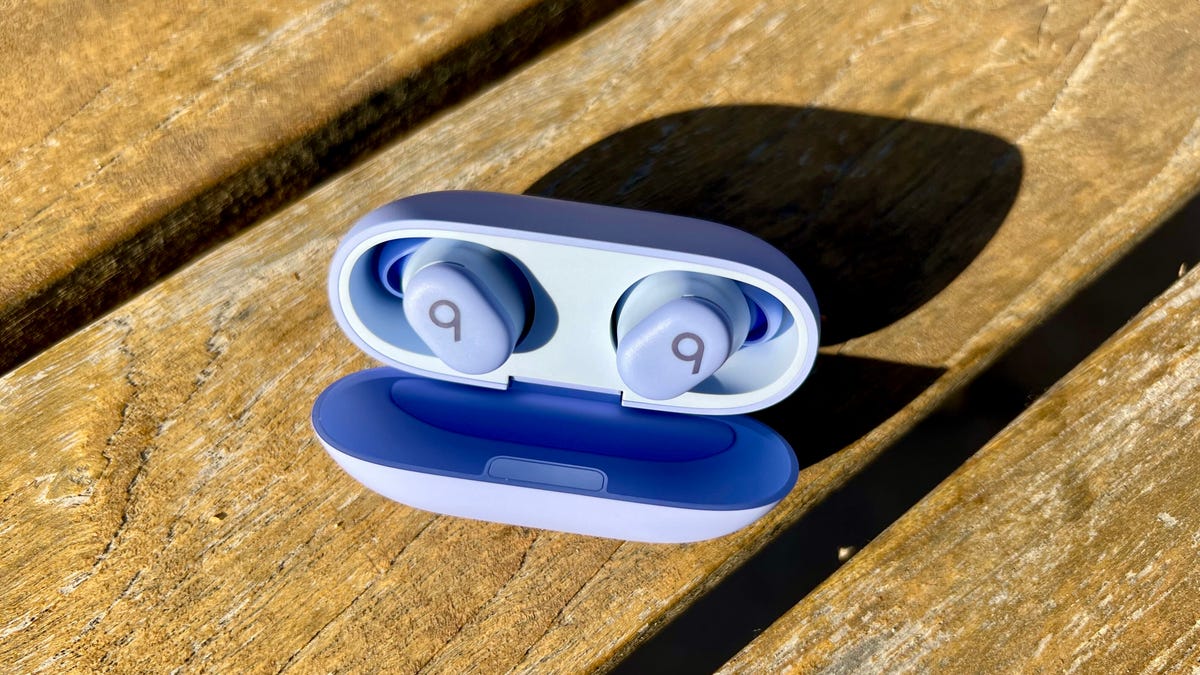 My buying advice on the cheapest wireless earbuds Apple currently sells (and they're not AirPods)