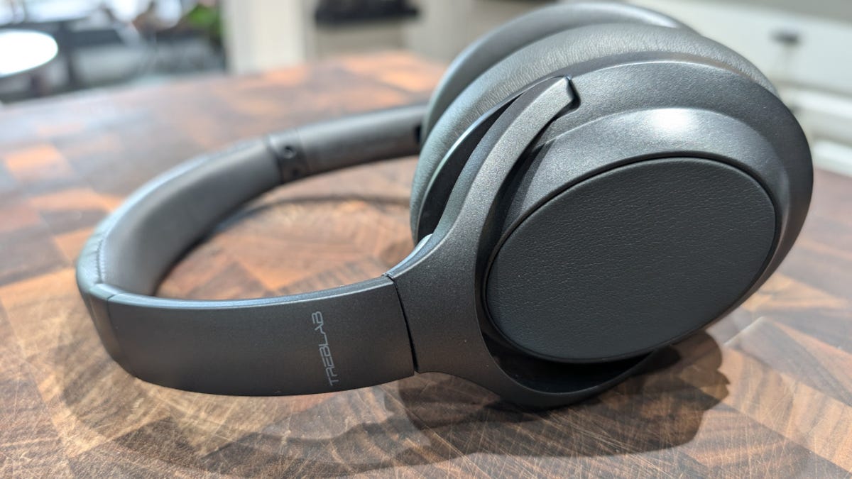 I'm an audiophile, and these $150 headphones had me fooled