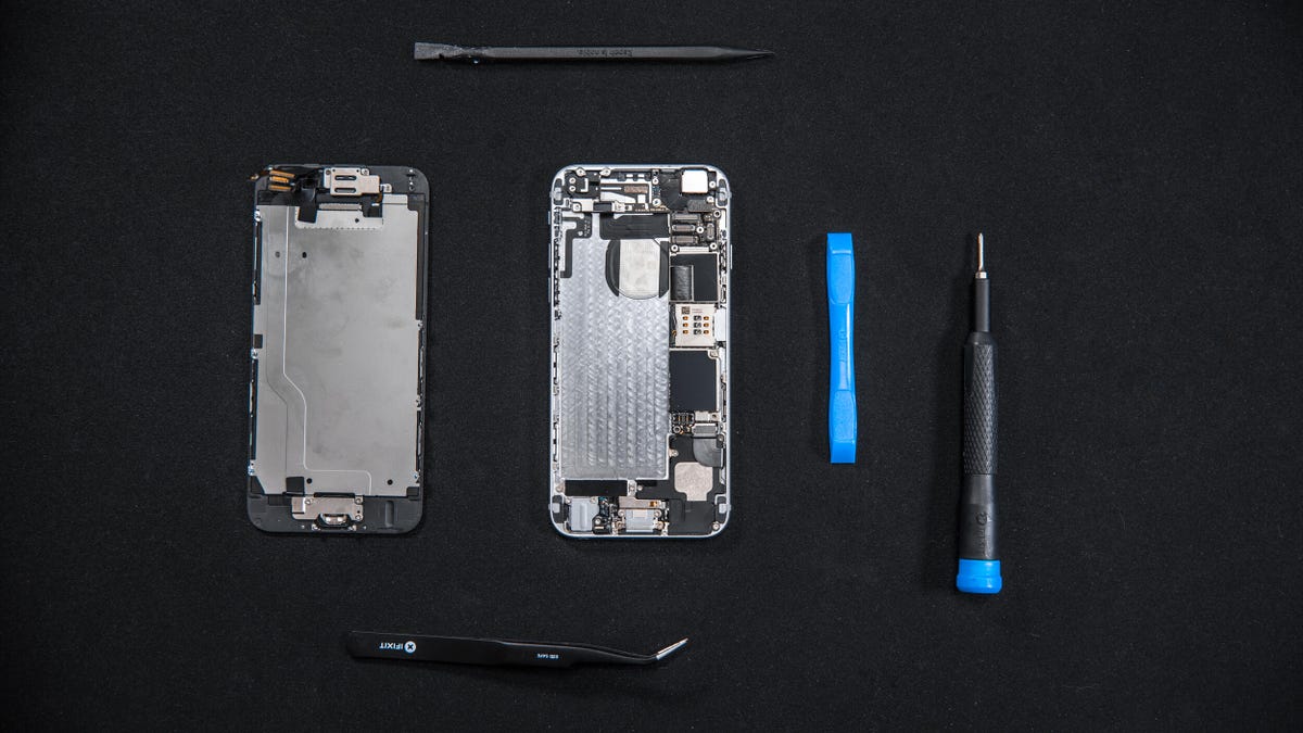 I Replaced My iPhone Battery at Home, and You Can Swap Out Yours Too