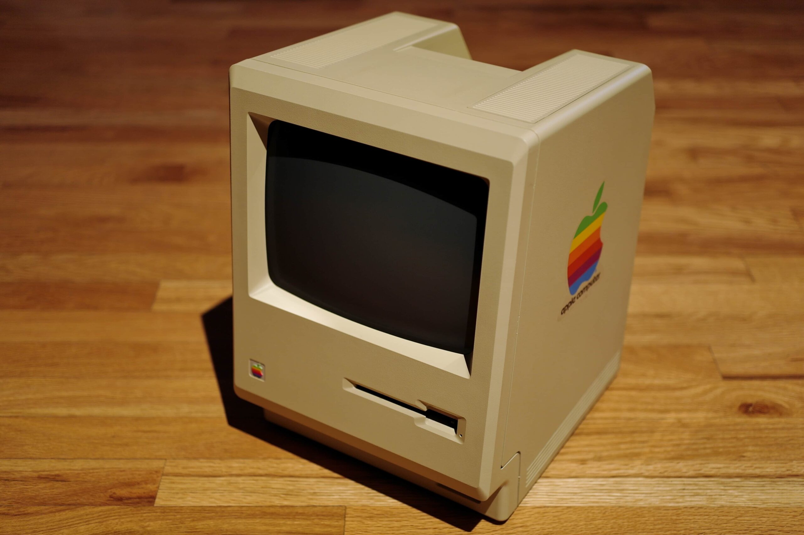 Macintosh name secured by Steve Jobs: Today in Apple history