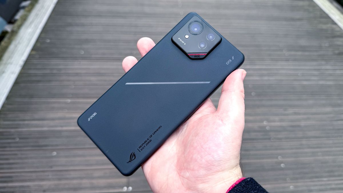 Forget iPhone 16 Pro Max, the Asus ROG Phone 9 Pro has the best battery life we’ve ever seen