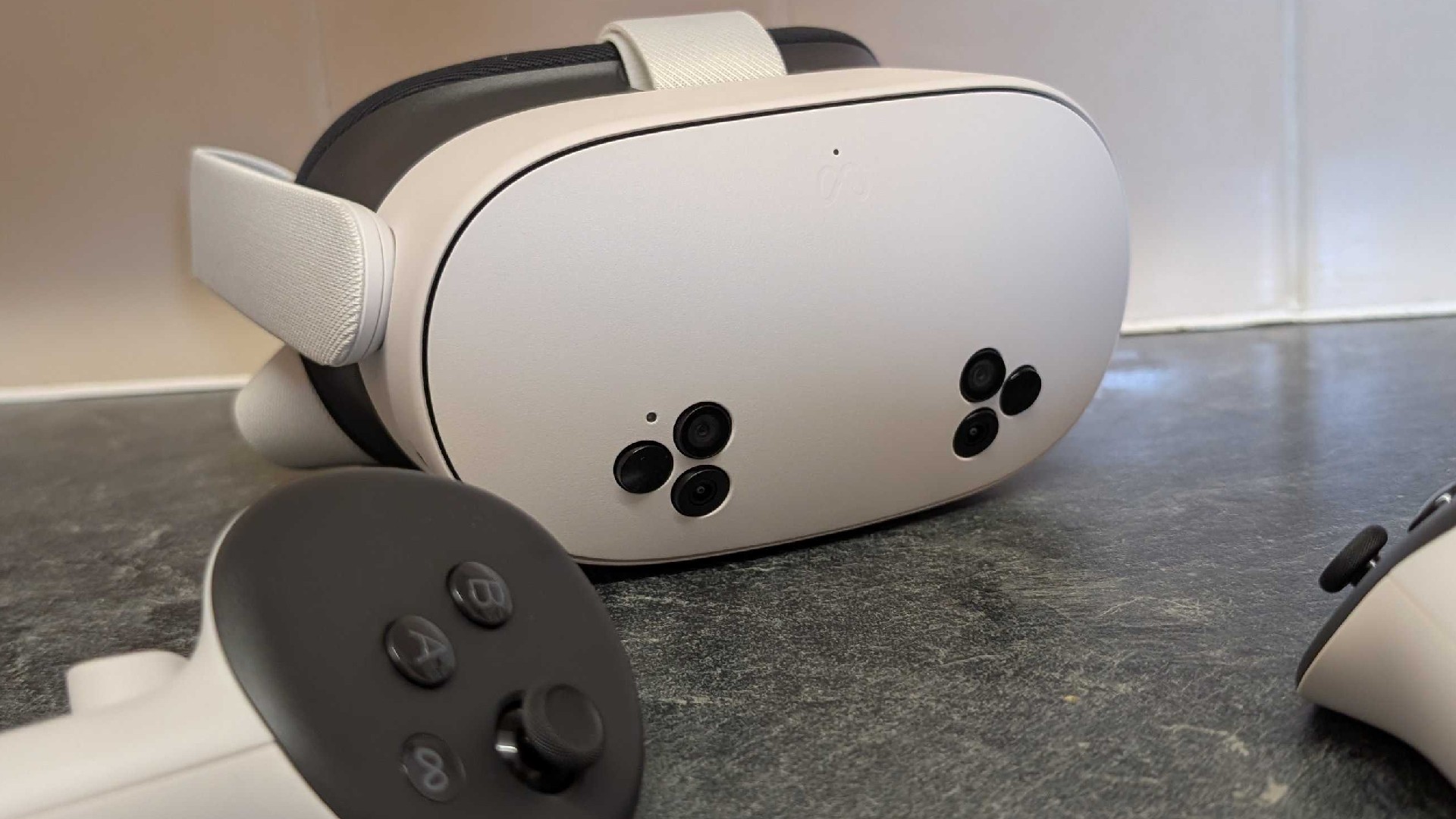 An excellent budget VR headset