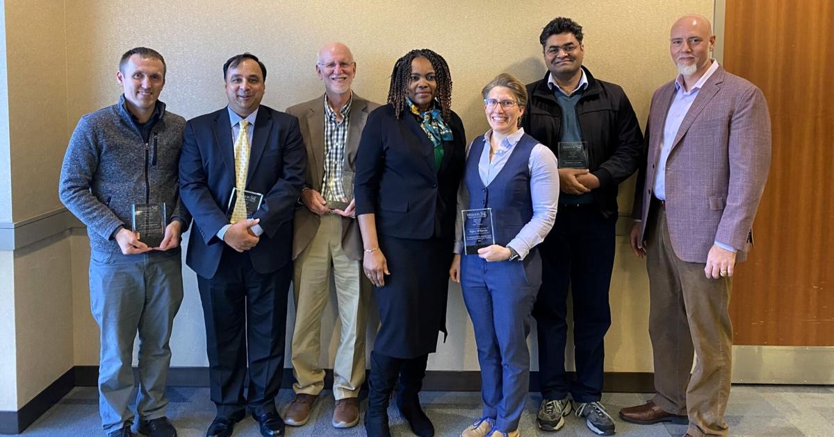 S&T’s College of Engineering and Computing staff, faculty receive awards | School News