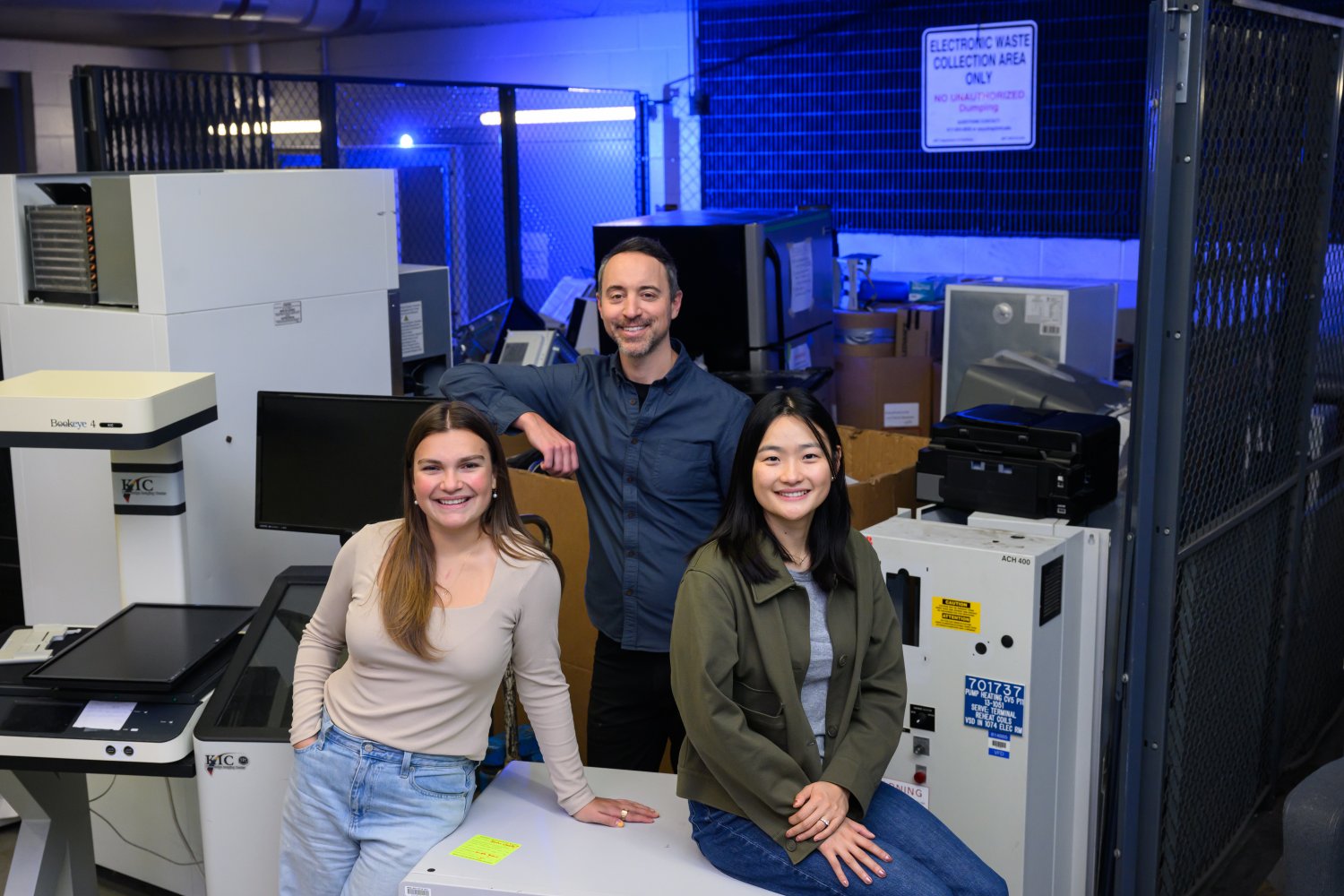 In a unique research collaboration, students make the case for less e-waste | MIT News