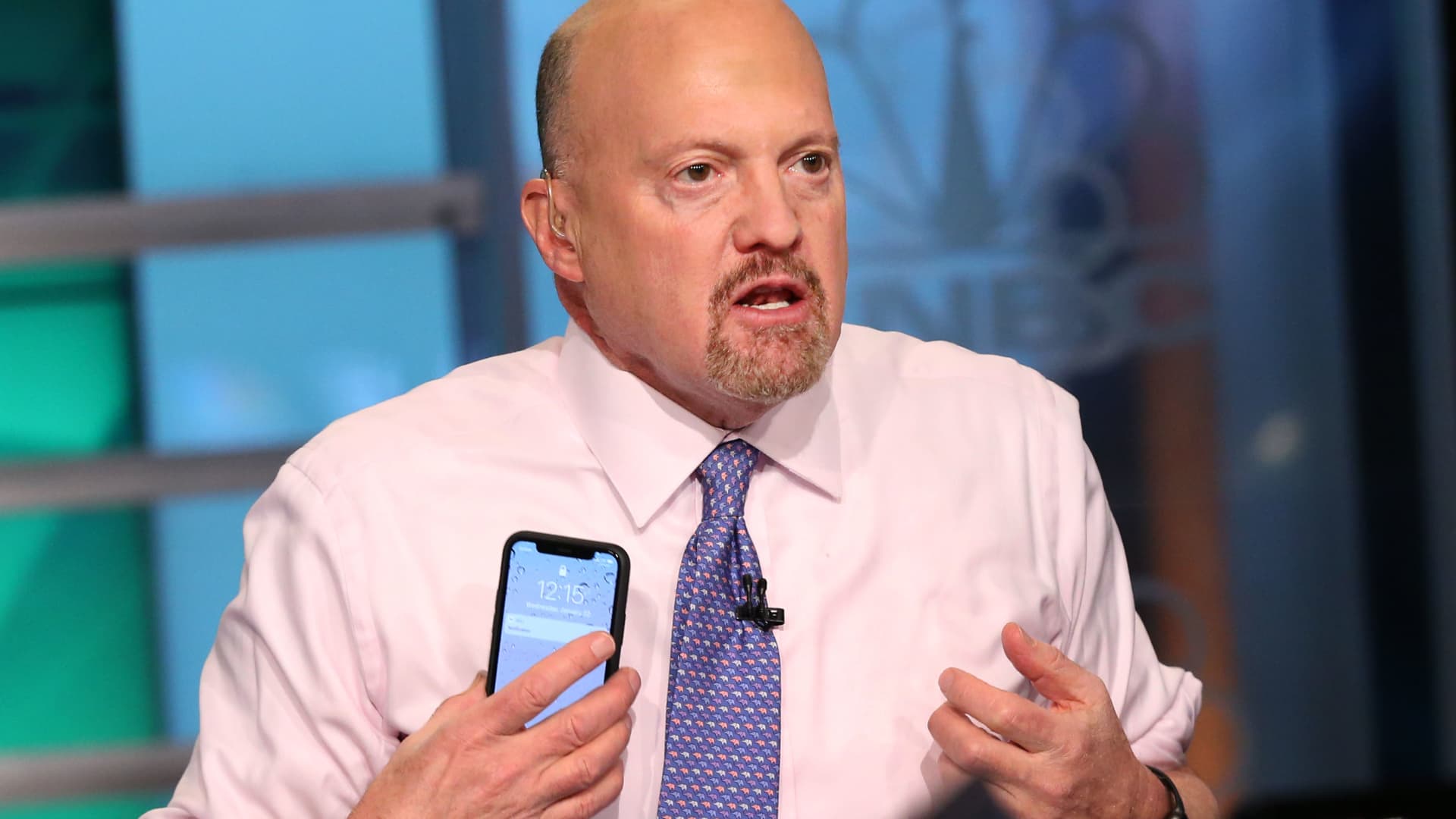 Jim Cramer cautions speculating on nuclear power and quantum computing